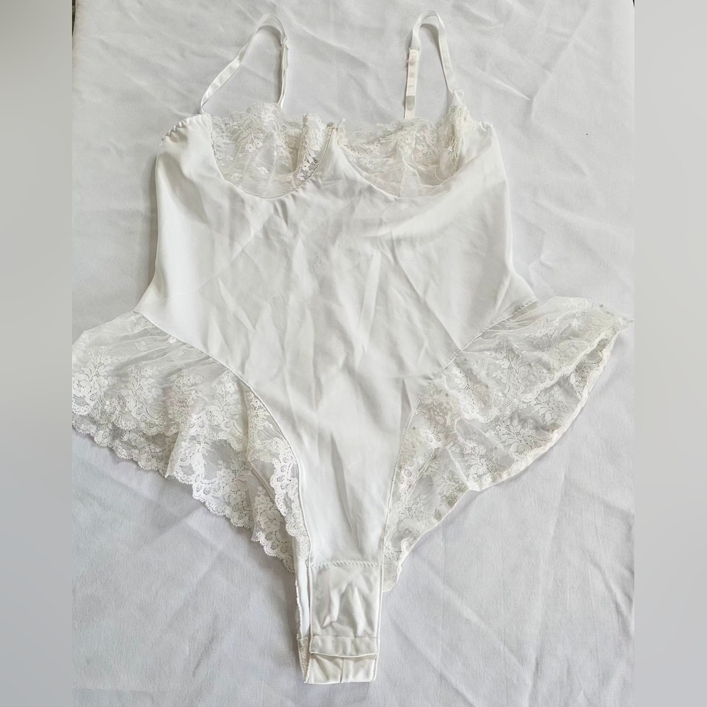 Vintage Guy Laroche Paris White Lace Bodysuit Teddy Lingerie Women’s S